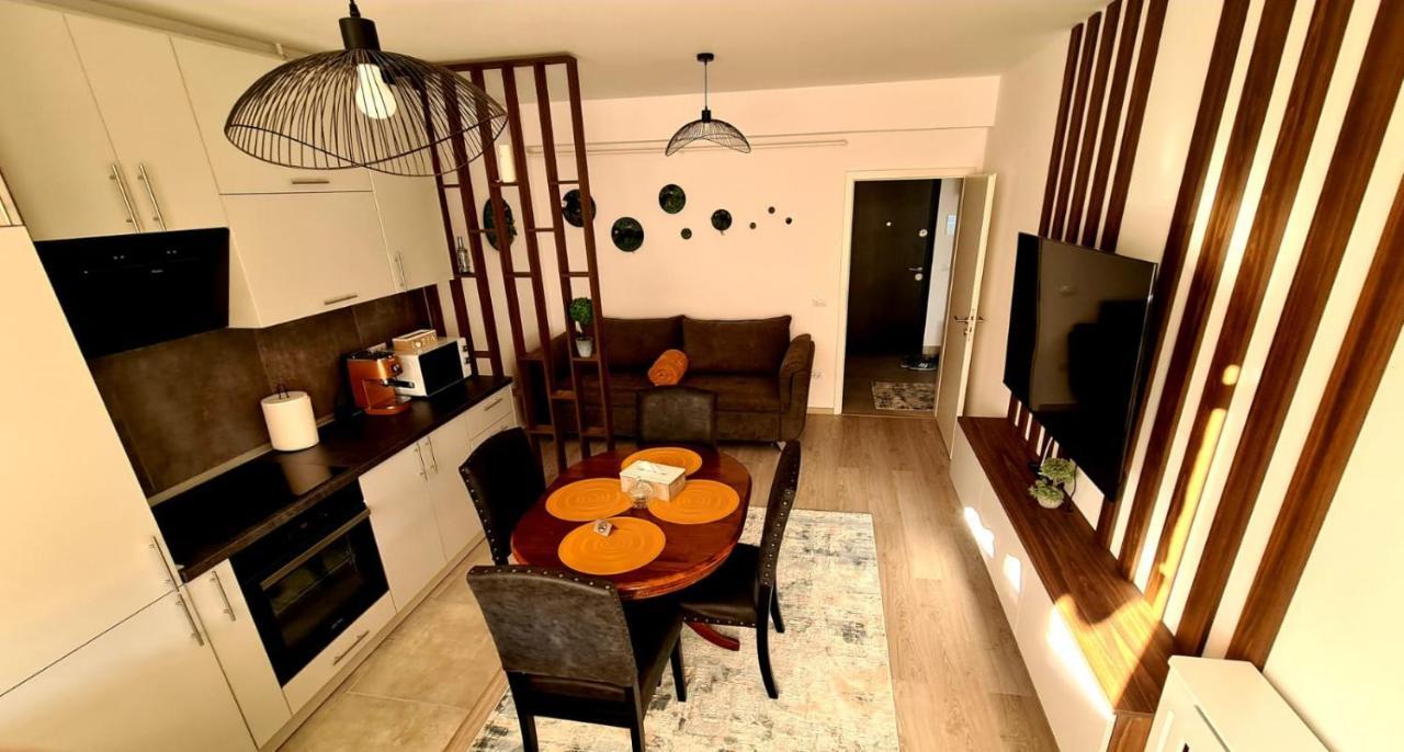 Cozy Studio Apartment Brasov Bagian luar foto